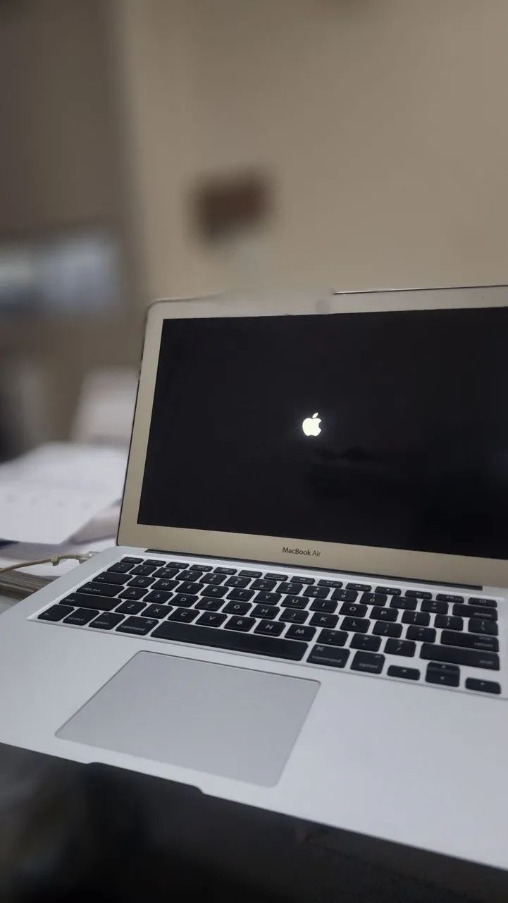 MacBook Air 13" - Ótimo Estado + Carregador Original MagSafe - Foto 4