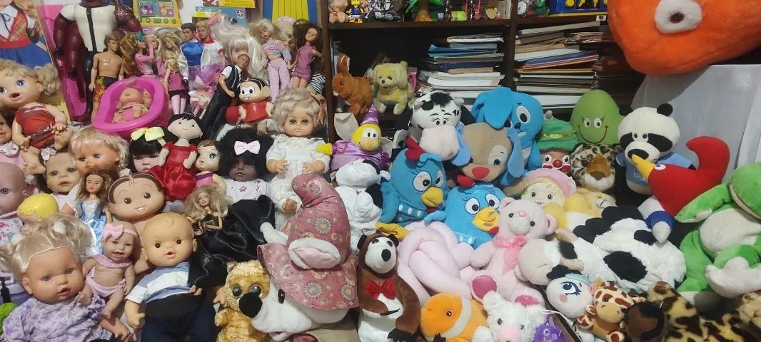 lote de roupas e brinquedos - Foto 2