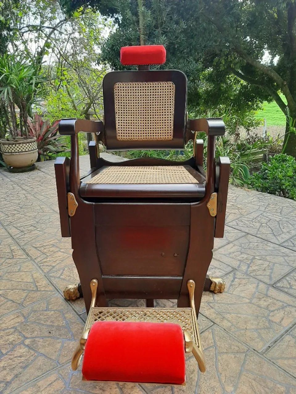 Cadeira de barbeiro antiga 