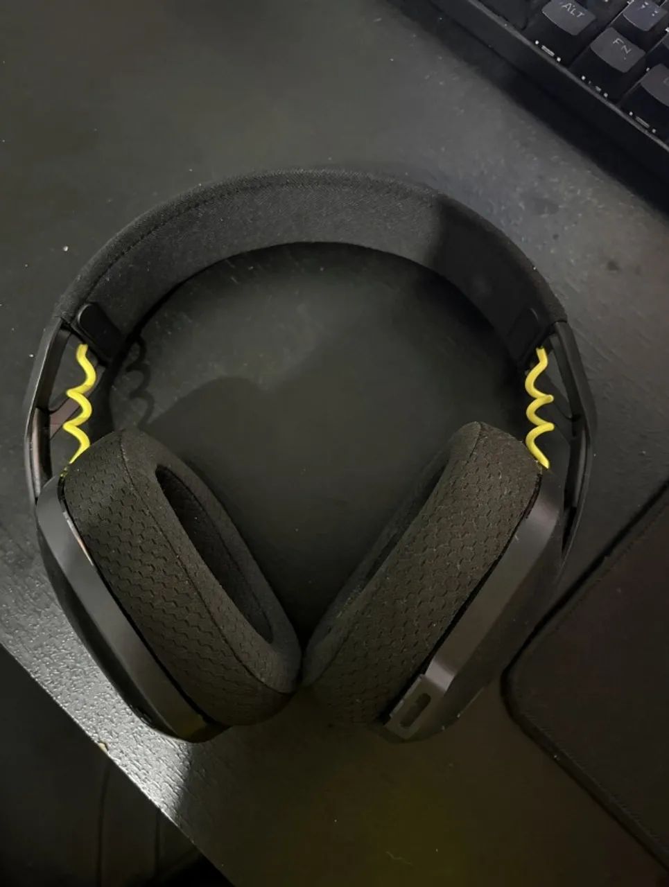 Headset Gamer Logitech G435 Sem Fio (Bluetooth) Microfone Embutido - Foto 2