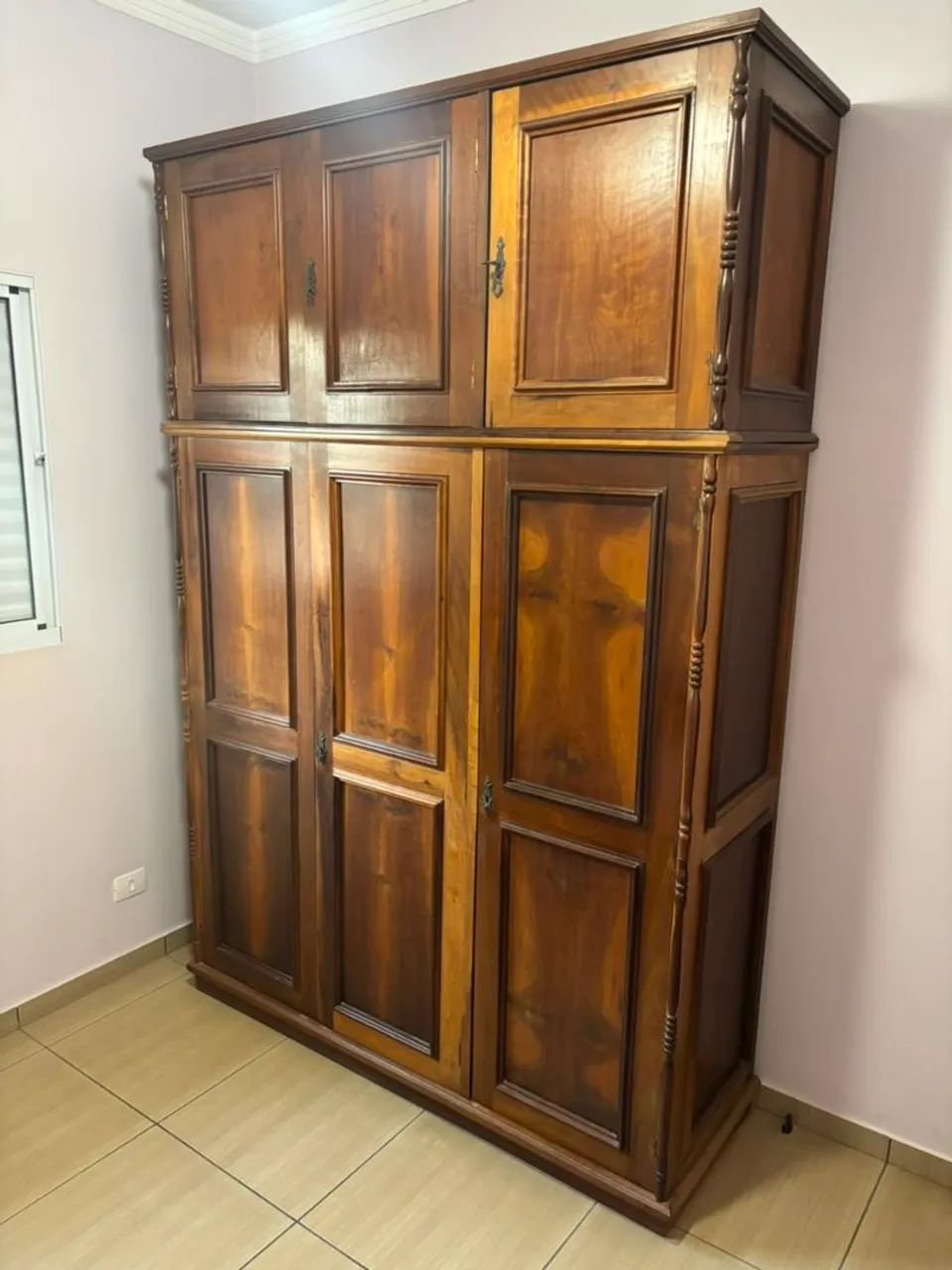 Cama e Guarda roupas de madeira maciça  - Foto 3