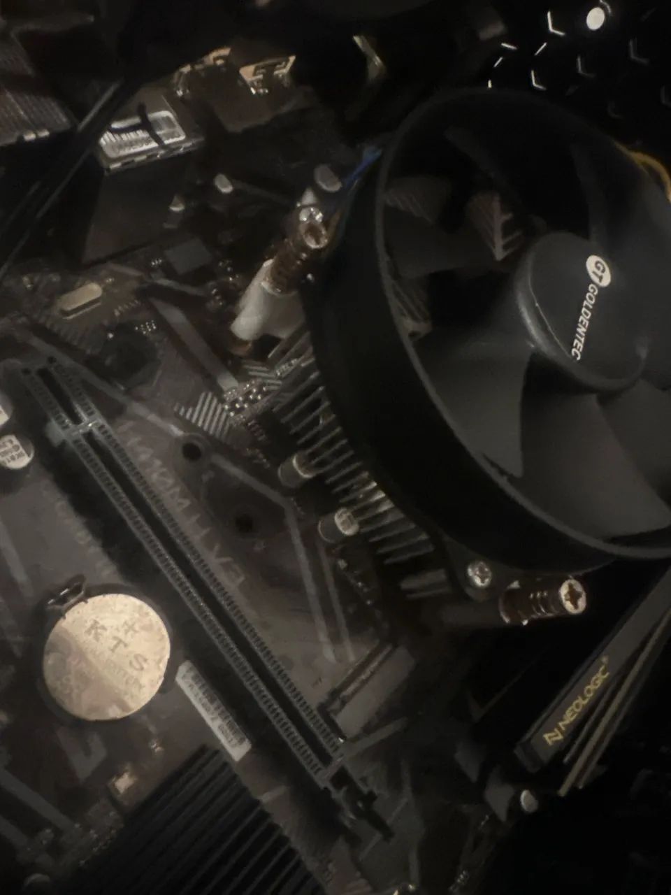 Processador Intel I3 10100f + Cooler Goldentec