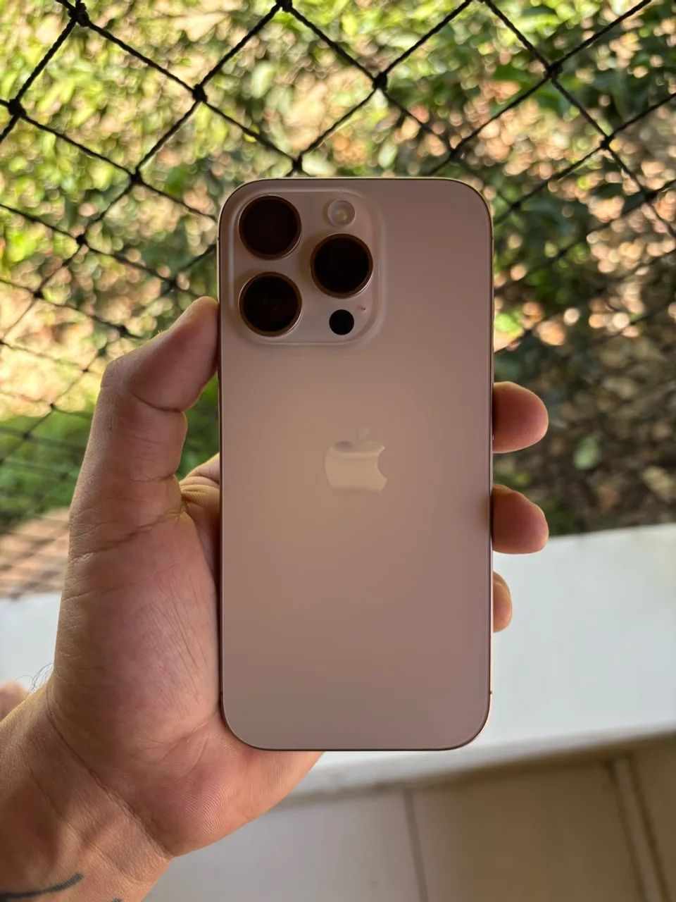iPhone 16 pro 