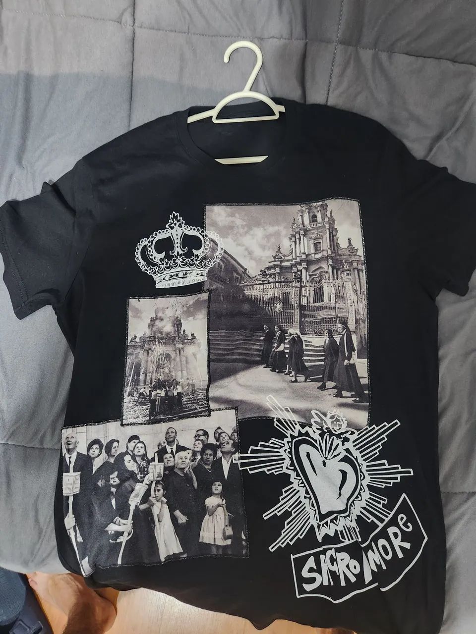 Camiseta Original Dolce & Gabanna - Sacro Amore 
