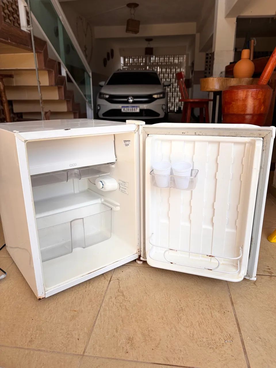 Frigobar Consul Compacto 80L - 220V - Funcionando - Foto 4