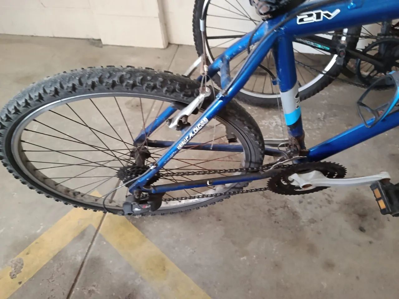 Bicicleta aro26 Caloi - Foto 3