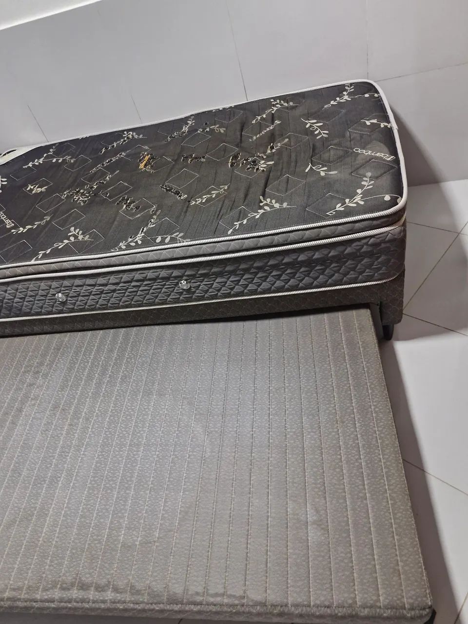 Cama box solteirão com auxiliar