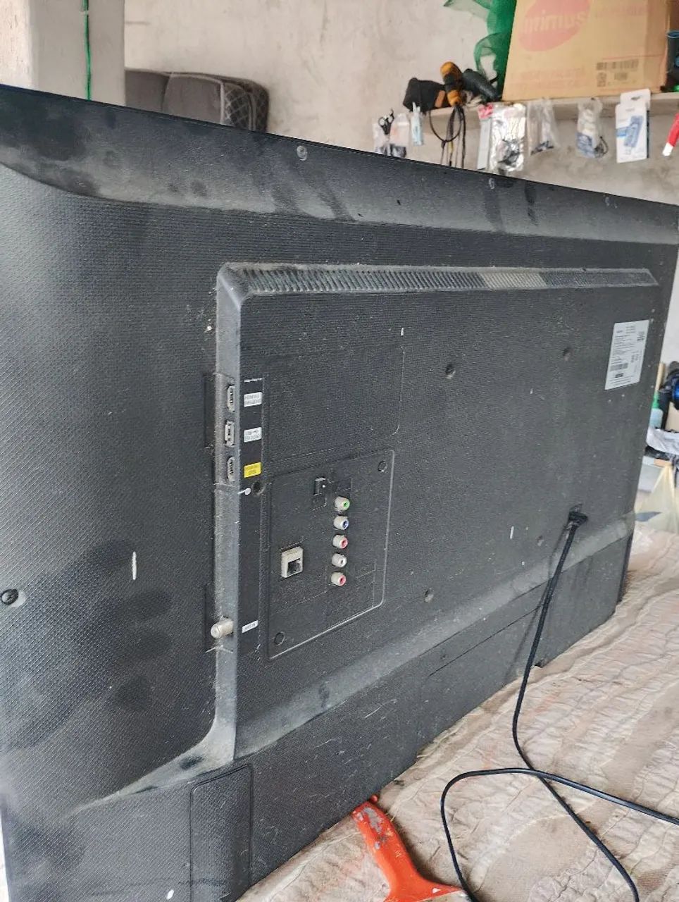 Tv Samsung un40j5200 com tela quebrada  - Foto 2