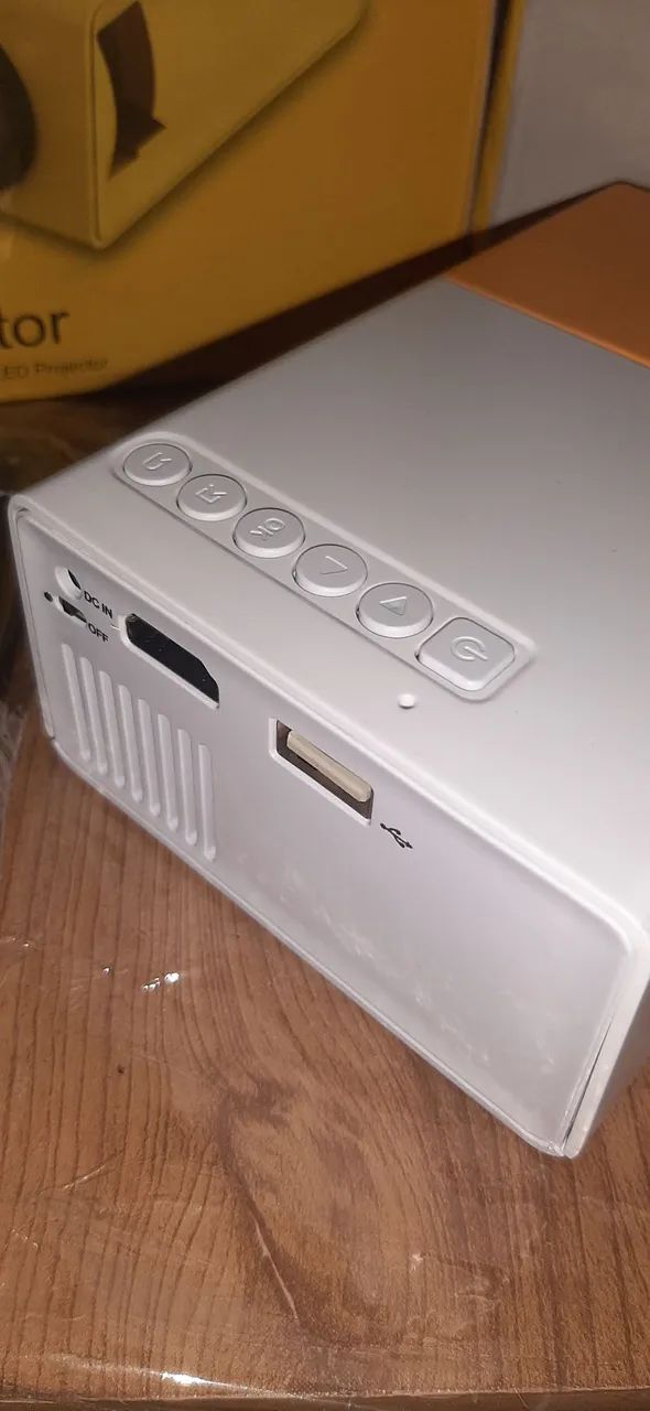 Projetor portatil YG300 led  - Foto 2