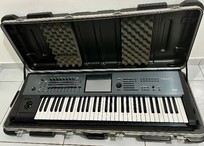 Teclado workstation Korg Kronos X-61