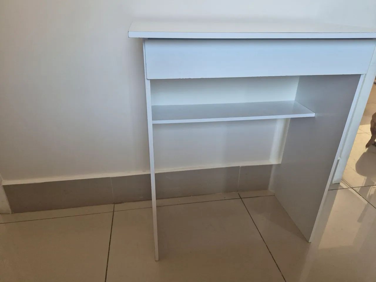 Linda escrivaninha com gaveta só R$89 - Foto 4