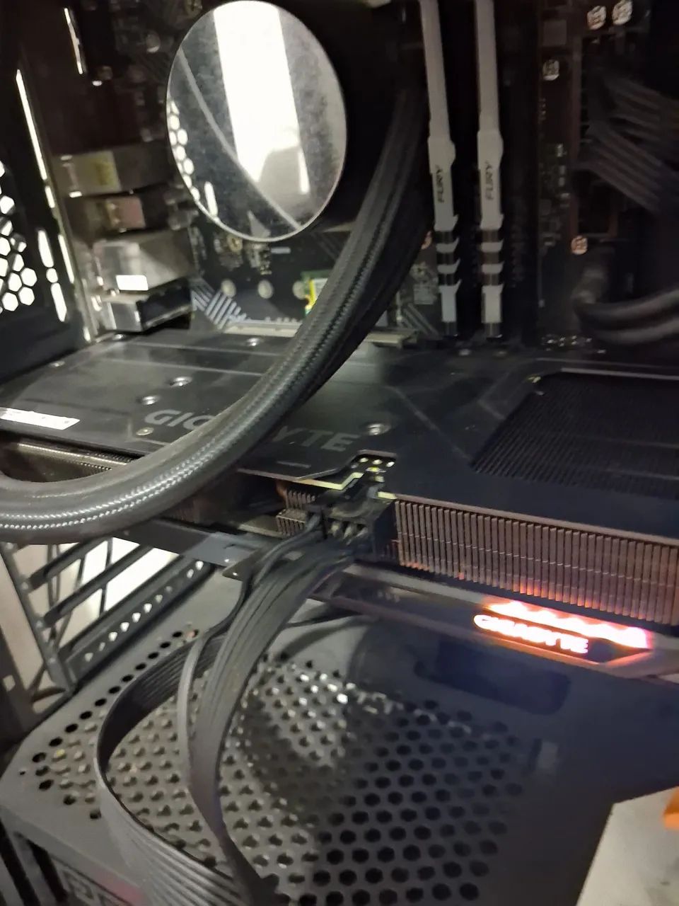 RX 9060XT 16GB - Foto 2