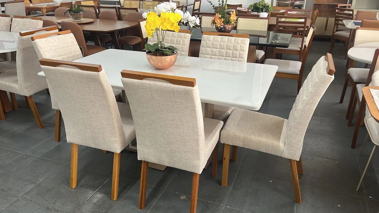 Mesa completa com cadeiras de madeira  - Foto 3