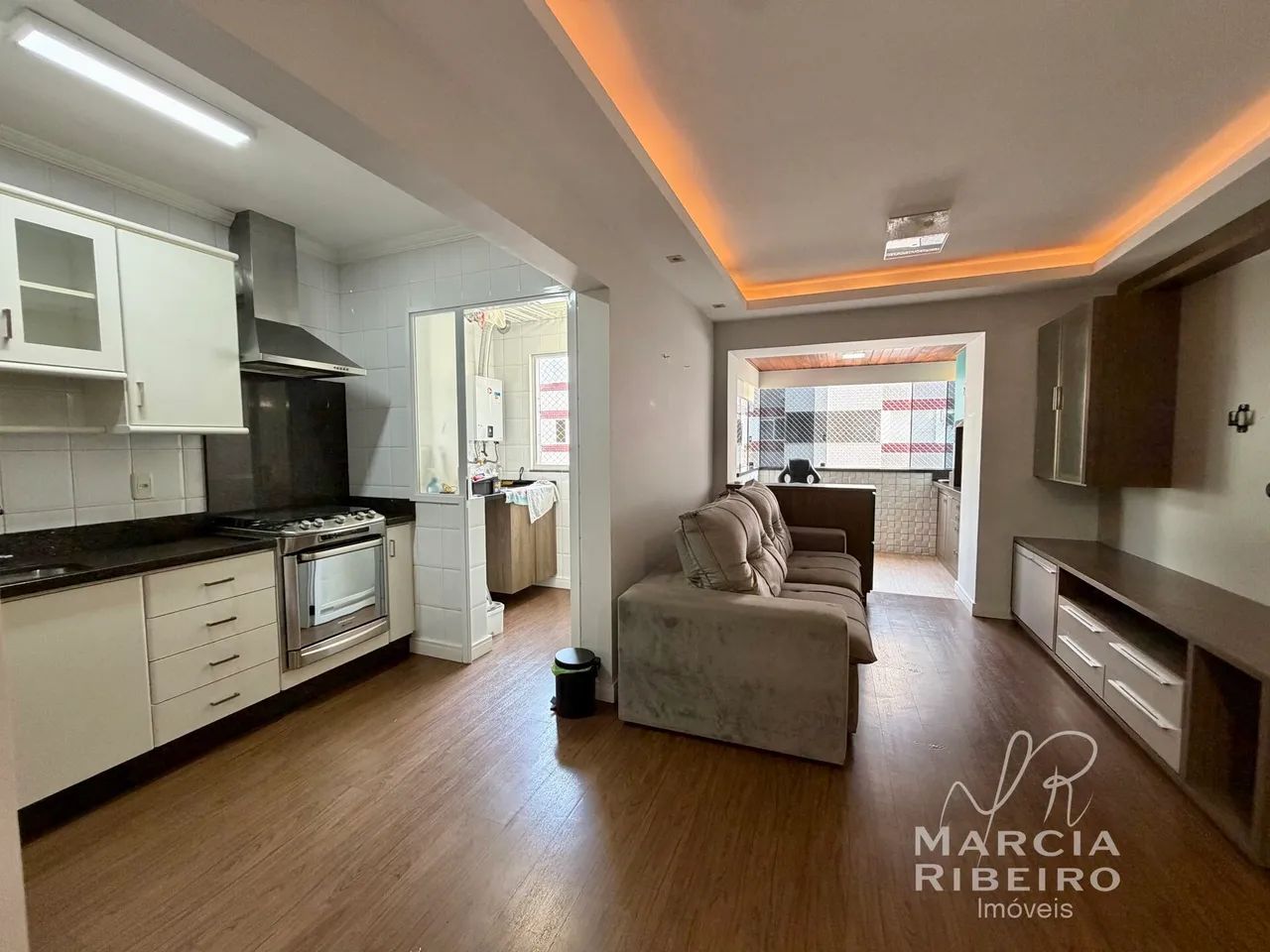 Apartamento 2 Dormitórios com Suíte na Trindade - Foto 5