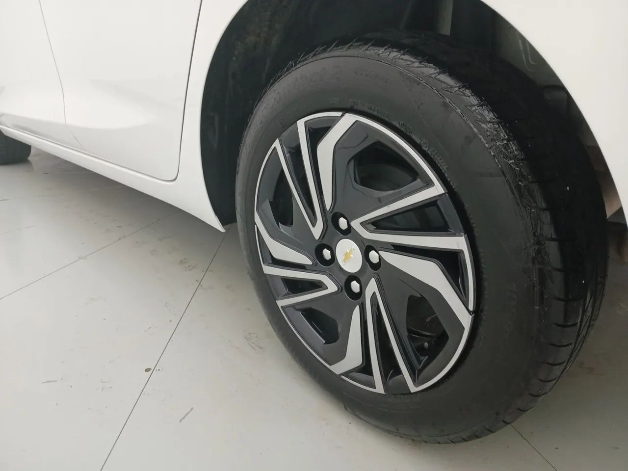 Chevrolet Onix Hatch LT 1.0 12V Flex Mec. 4P, foto 12 de 18