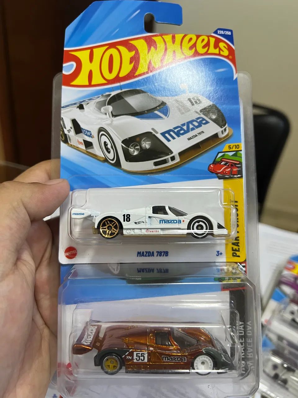 Dupla Main Line + STH Hot Wheels 787B