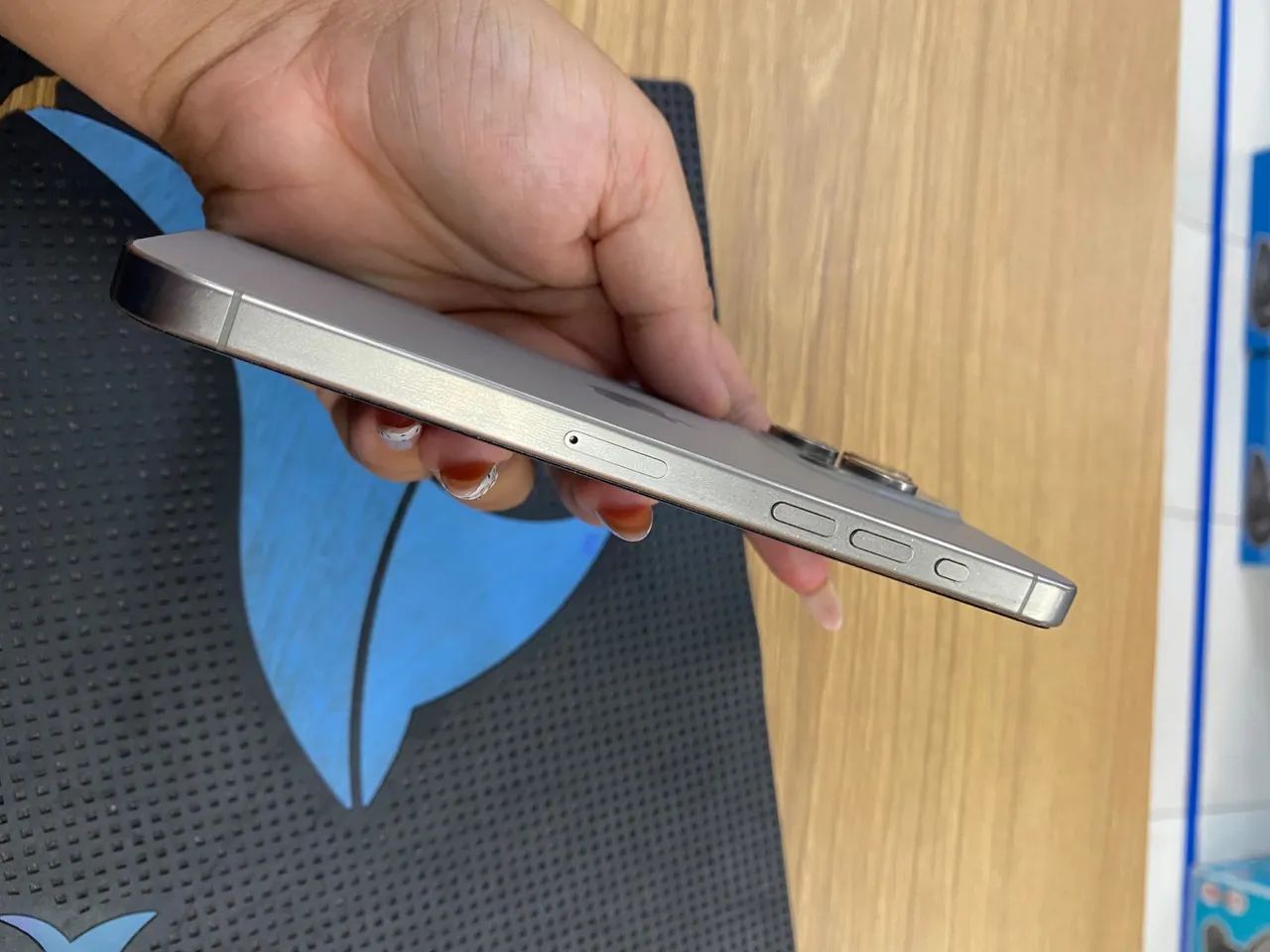 iPhone 15 Pro Max  - Foto 2