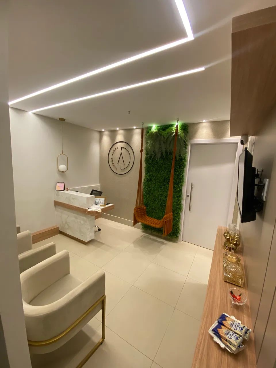 Sublocação de Sala Comercial - Ocean Ville | Praia da Costa 