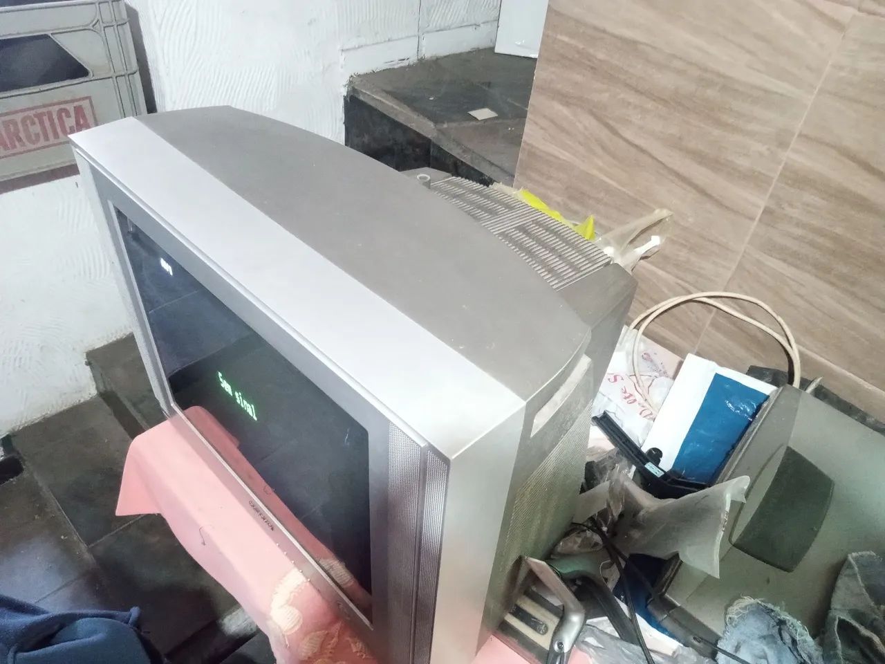 Tv Samsung de 21 polegadas e outra LG de 20 polegadas semi Novas aceita cartão  - Foto 2