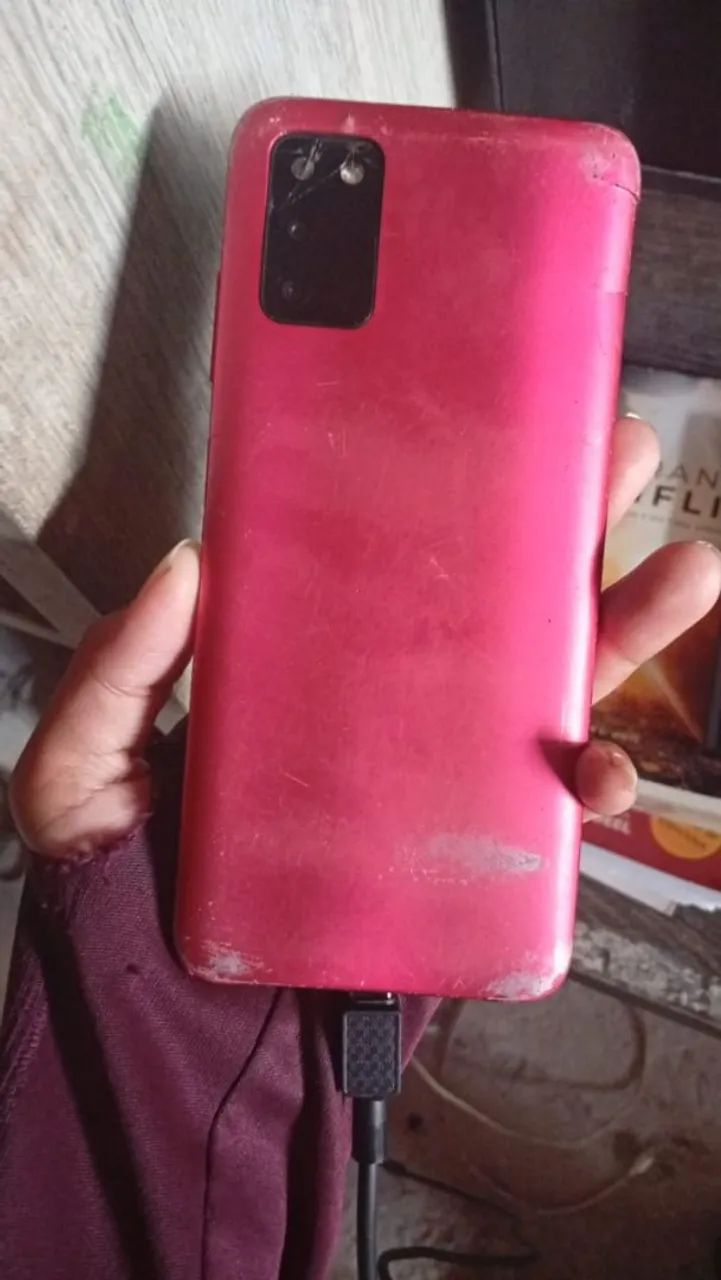 Estou vendendo esse celular muito bom 64gb - Foto 3