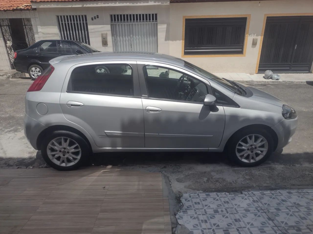 Fiat Punto Essence 1.6 Flex 16V 5P 2012 - Foto 3