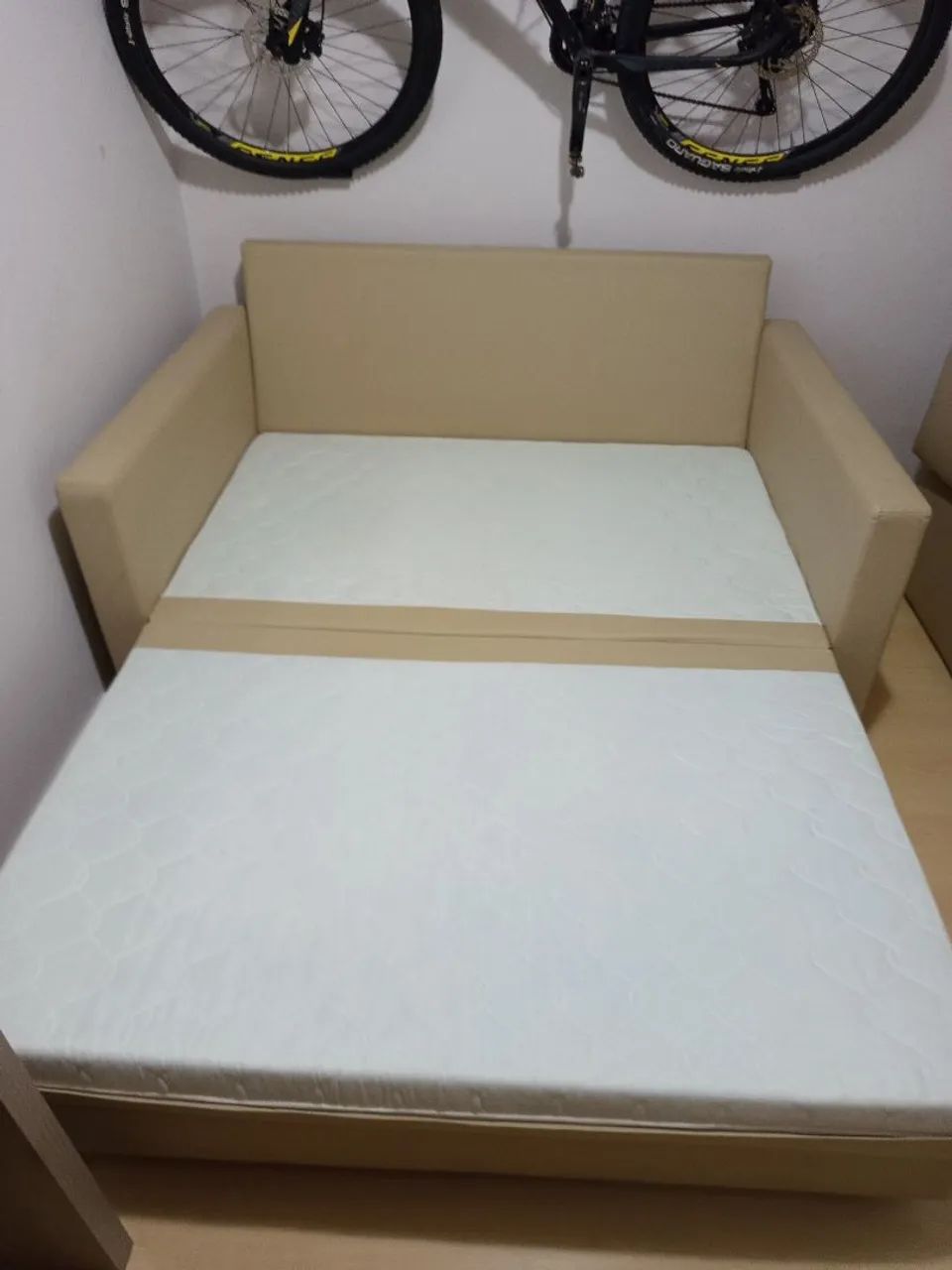 Sofá cama - preciso espaço  - Foto 2