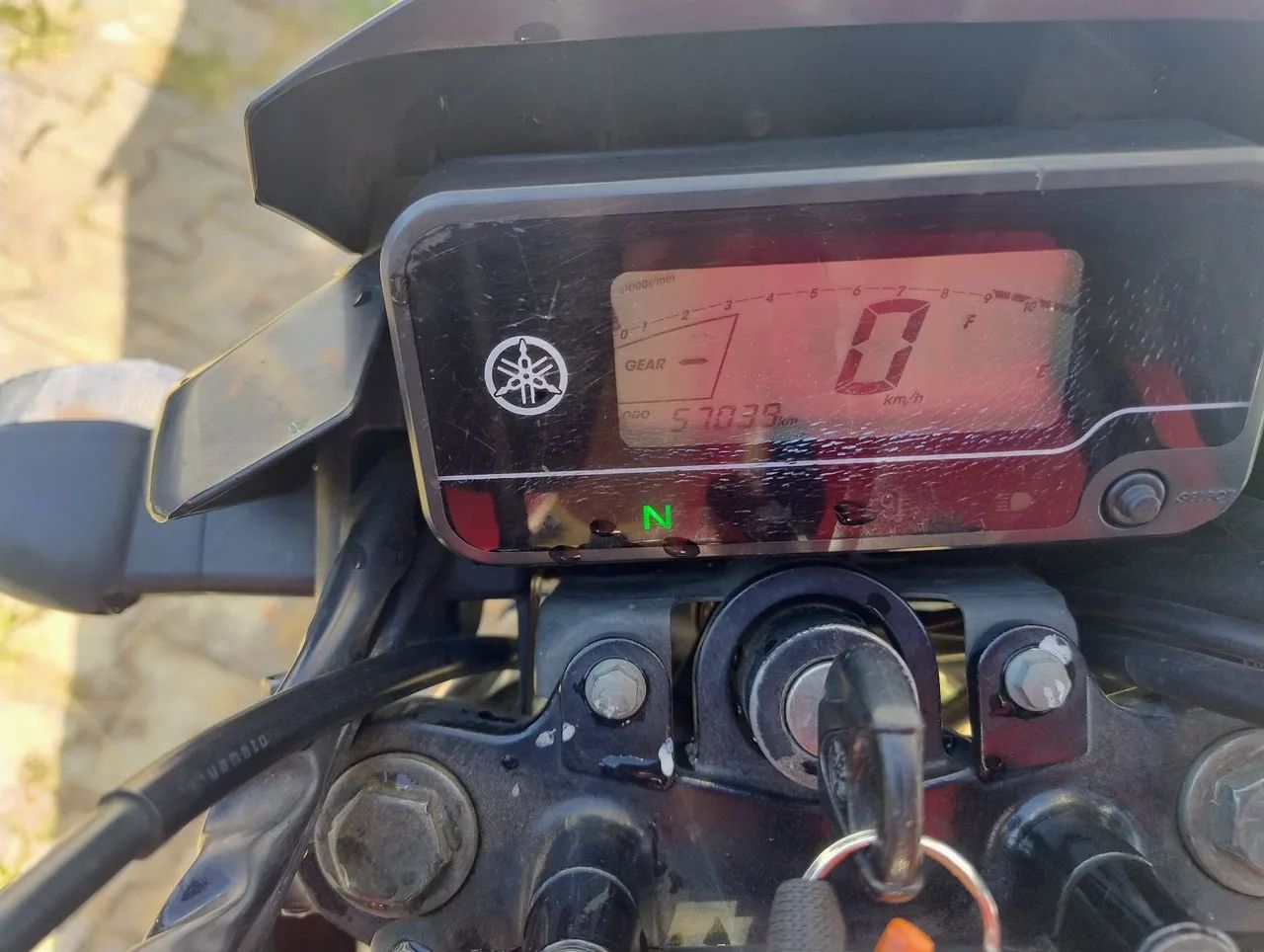 Moto  vermelha  - Foto 4