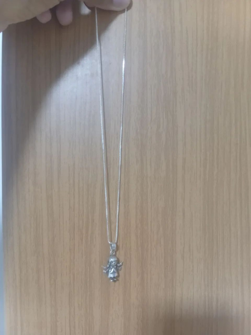 Corrente de prata 925 com pingente de menina