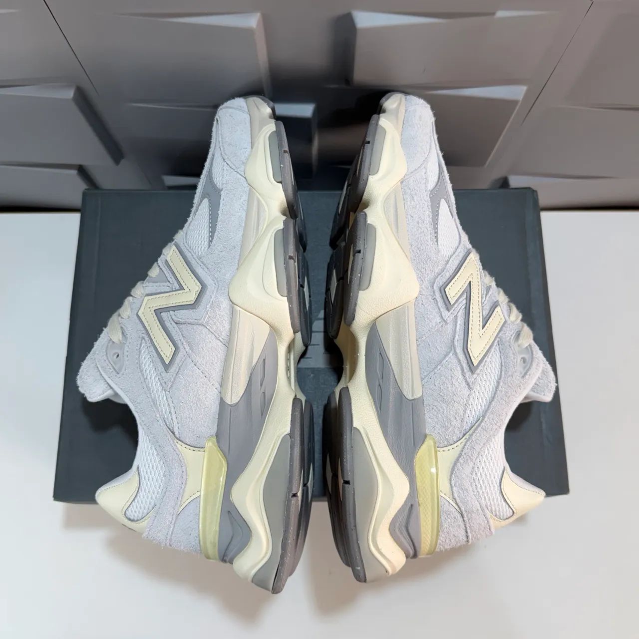 New Balance 9060 Quartz Grey 41 - Foto 3