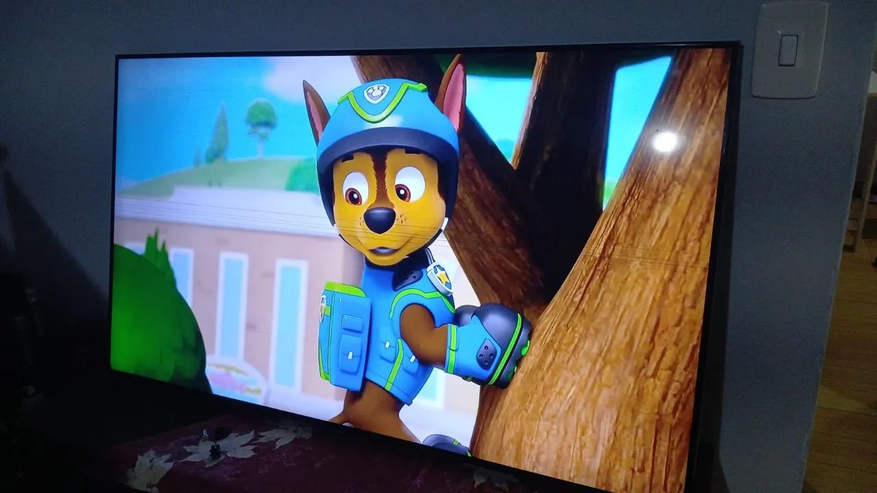 Tv Smart 50" polegadas  samsung 4k com linhas na tela  - Foto 4