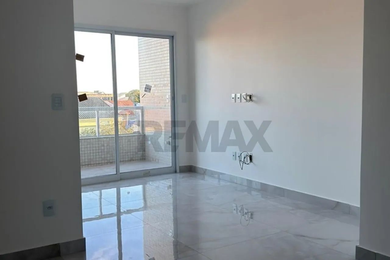 Apto 2 Quartos, Suíte com Closet, a 300m da Praia!