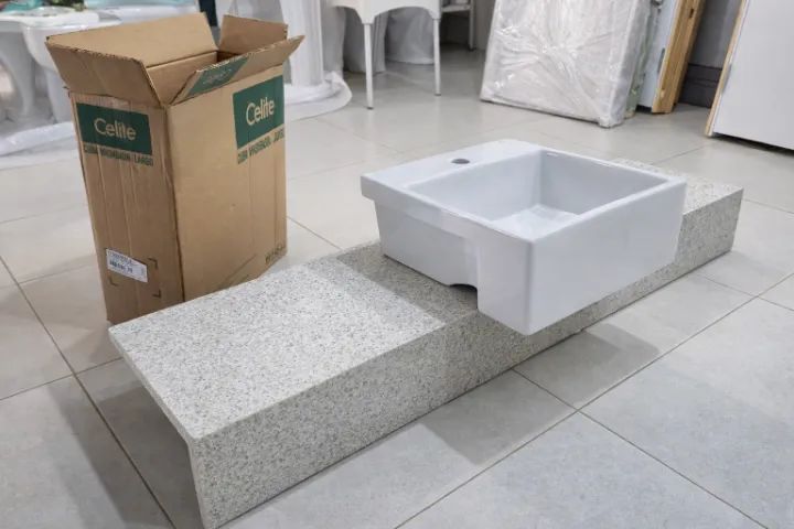 Bancada Granito Itaúnas com Cuba Celite Nova - Abaixo do Custo
