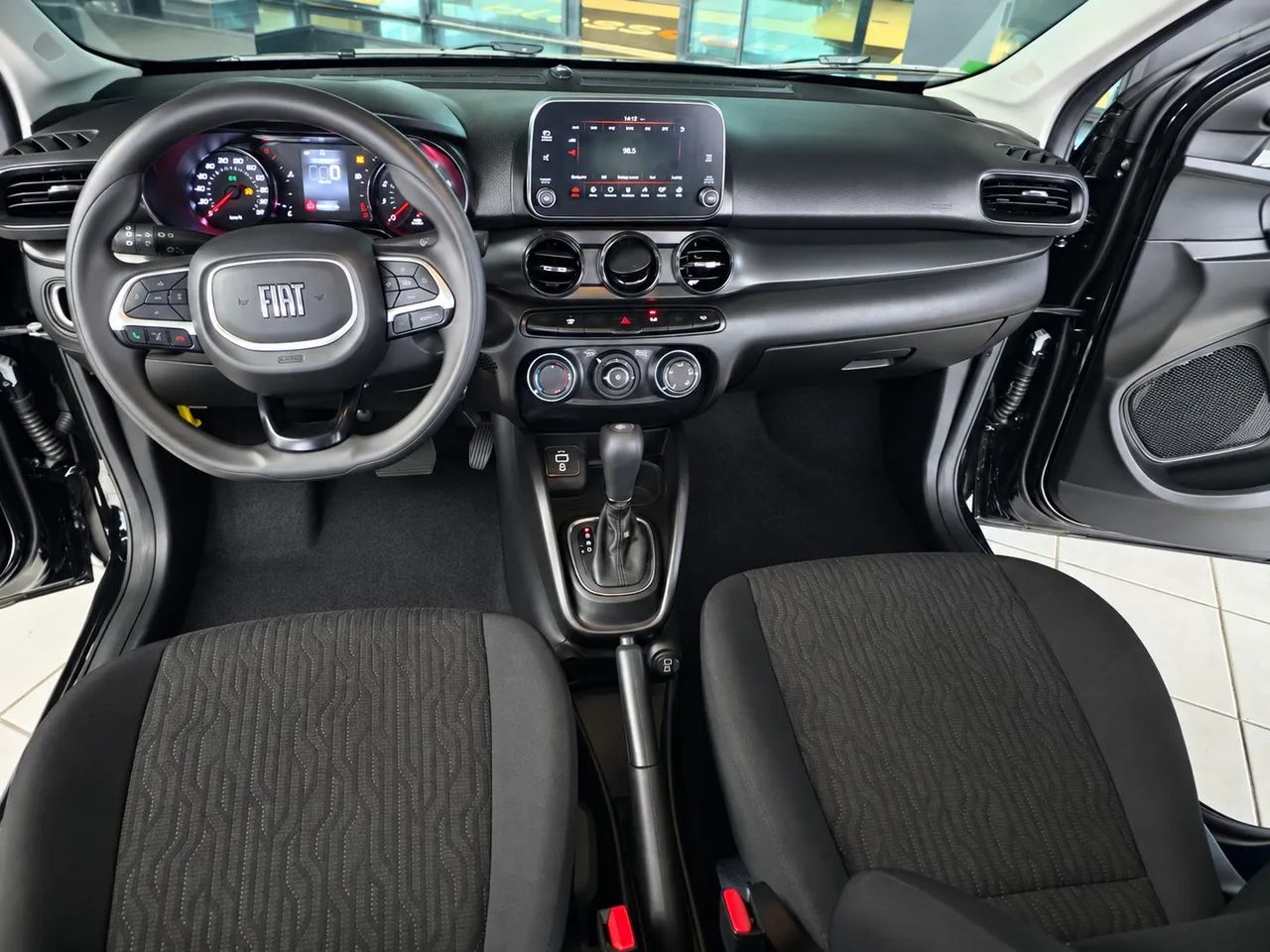 Fiat Cronos Drive 1.3 8V Flex Aut. 2023 - Foto 3