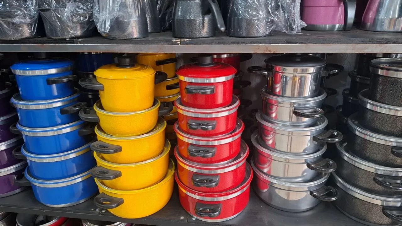 Panelas de alumínio coloridas grossas  - Foto 4