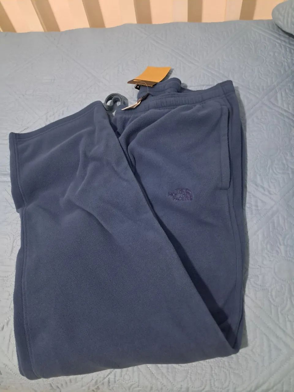 Calça The North Face.   -    GG
