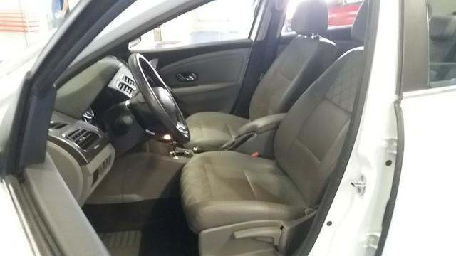 Renault Fluence 2.0 Privilege Automático 2017, branco - Foto 11