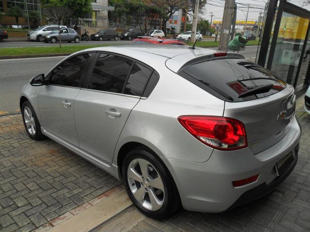 Cruze Hatch Automático com Bancos em Couro e Central Multimidia! - Foto 4