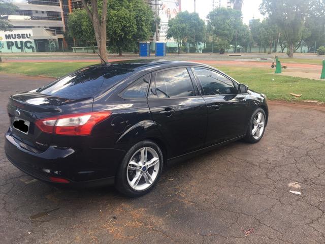 Ford Focus SE Sedã 2.0 Powershift - Muito Conservado - Foto 9