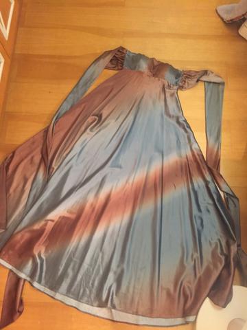 Vestido social longo de cetim