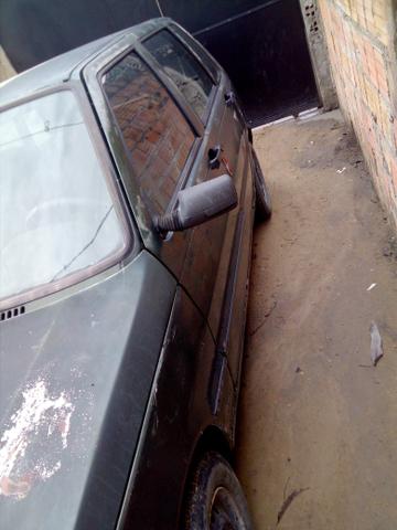 Vendo ou troco em outro carro tipor gol g3 - Foto 2
