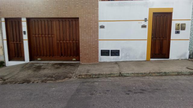 Aluga se casa no bairro alto maron