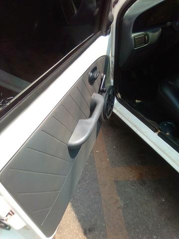 Vende ou troco carro fechado - Foto 5