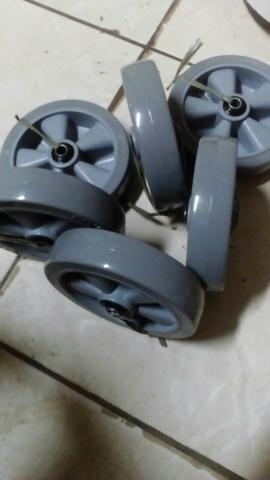 Rodas para carrinhos