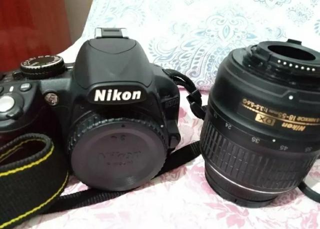 Nikon D3100 - Foto 3