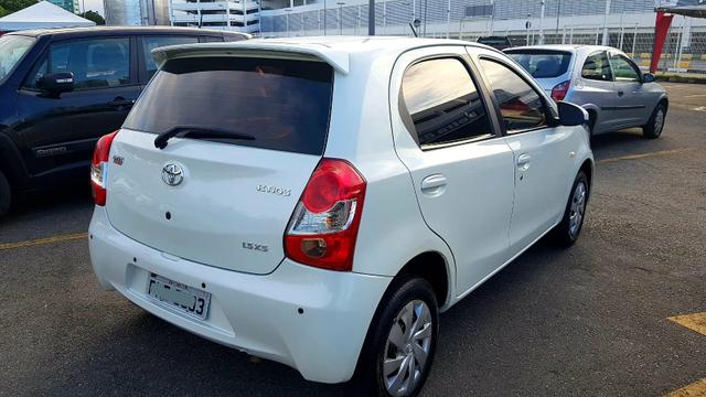 Toyota Etios SX 2017 TOP automático + carro muito novo + promoção 39.900 - Foto 5
