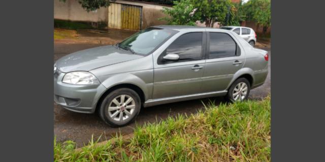 Siena completão carro top todo original ,( vendo urgente) leia o anúncio - Foto 3