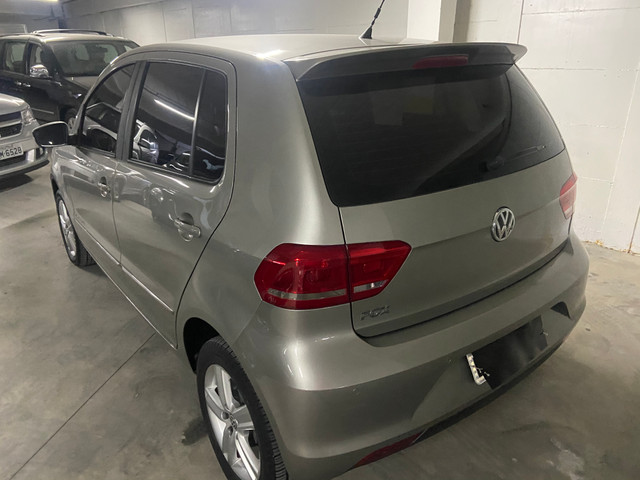 Volkswagen fox 2015 confortline 1.0 flex manual muito novo sem detalhes - Foto 9