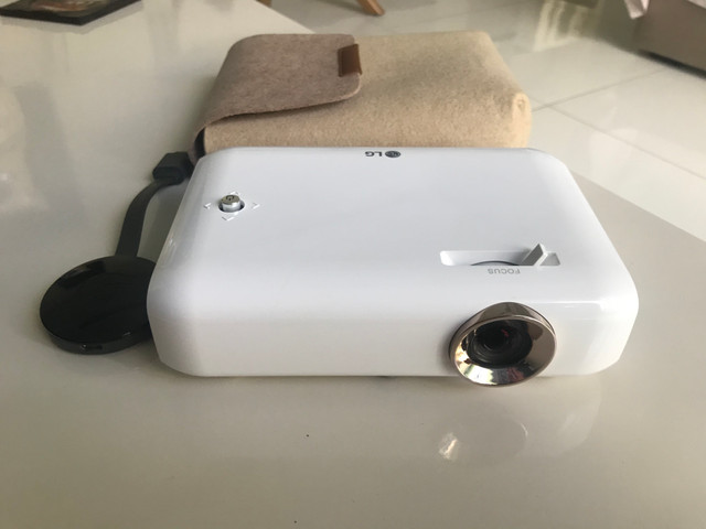 Projetor LG NOVO + Chromecast - Foto 2