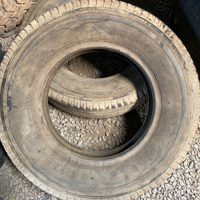 Pneus 6.50-15 lt kumho sem defeitos  - Foto 2