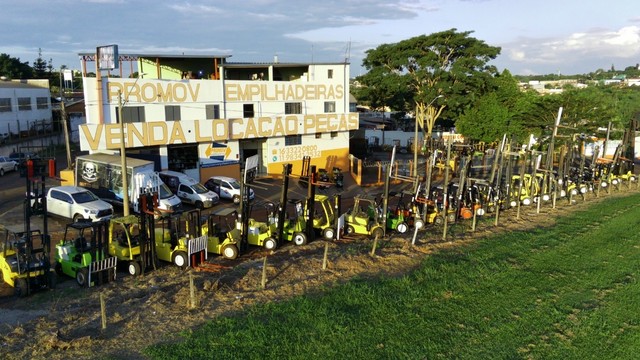 Empilhadeira somente em concessionária estabelecida - Foto 4